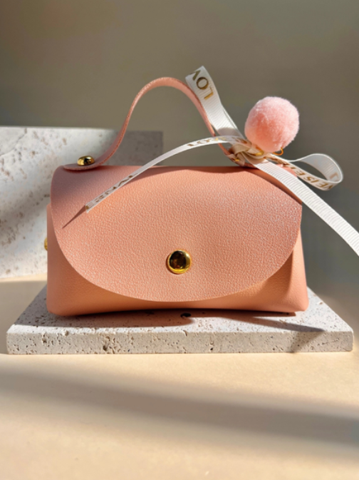 Mini bolsitas de cuero para regalos, con detalles